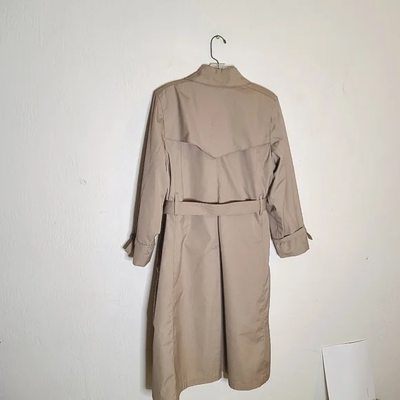 SOLD Vintage London Fog Plaid Lined Belted Trench Coat Size 10P - Picture 5 of 16